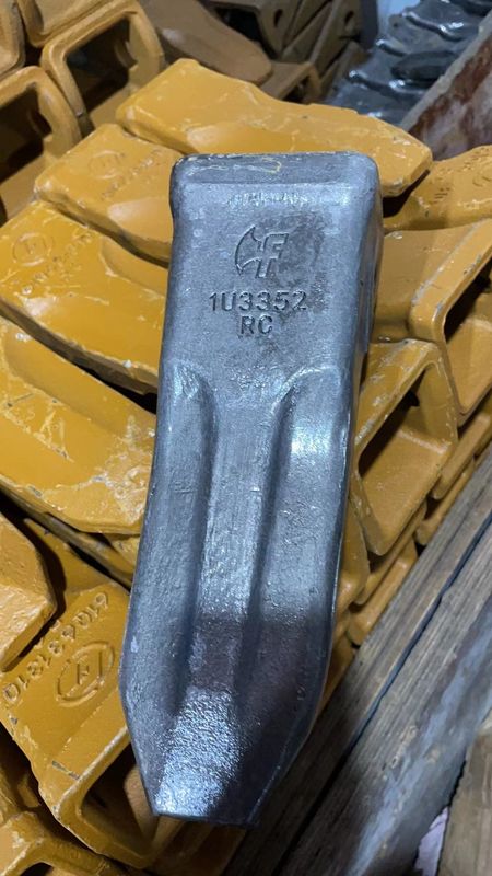เหล็กสแตนเลส Excavator ถังฟัน Forging Casting IU3352 ฟันหินสําหรับแมว E320