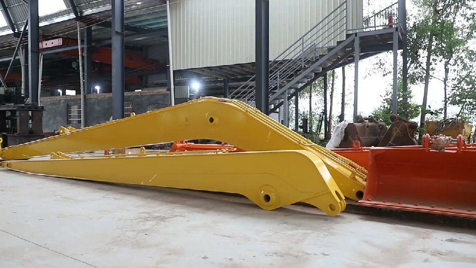 ปรับแต่ง Long Reach Boom Q355B Q690 Digger Boom Arm ใช้สําหรับเครื่องขุด PC200 PC300