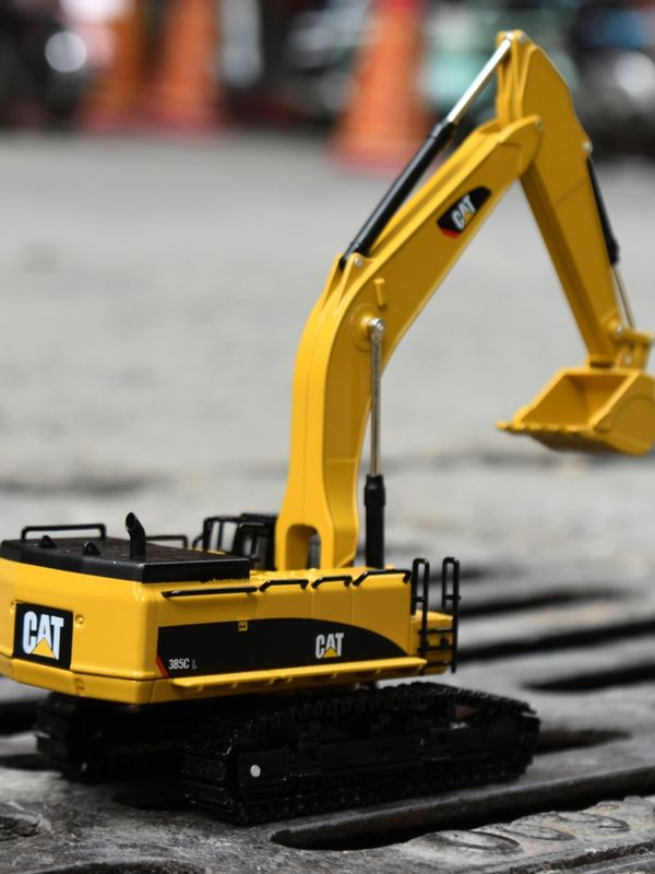 คาร์เตอร์ CAT385C รุ่น excavator โลหะสลักดินวิศวกรรมดินเดิมจําลองเครื่องประดับรถมือ