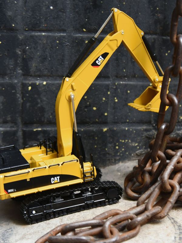 คาร์เตอร์ CAT385C รุ่น excavator โลหะสลักดินวิศวกรรมดินเดิมจําลองเครื่องประดับรถมือ