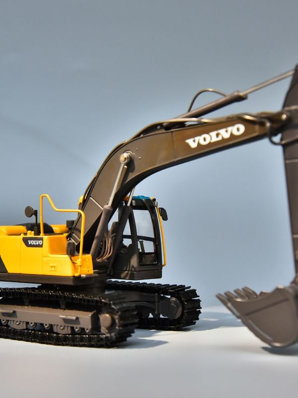 VOLVO Volvo EC220DL รุ่นเครื่องขุดเหล็กสแตนเลส