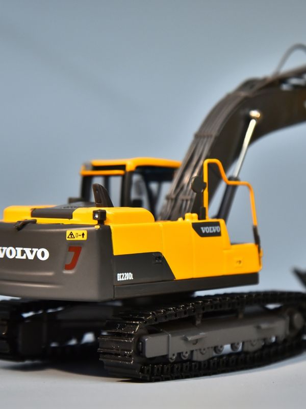 VOLVO Volvo EC220DL รุ่นเครื่องขุดเหล็กสแตนเลส