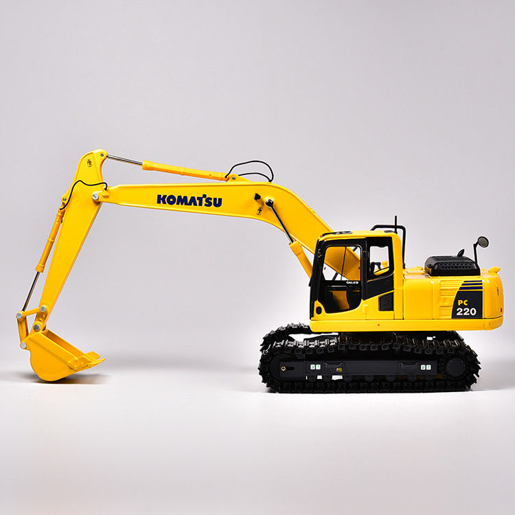 Komatsu PC200 PC220 อุปกรณ์ขุดแบบหลอมแบบ 1/50 ขนาดใหญ่ ของเล่นสะสม