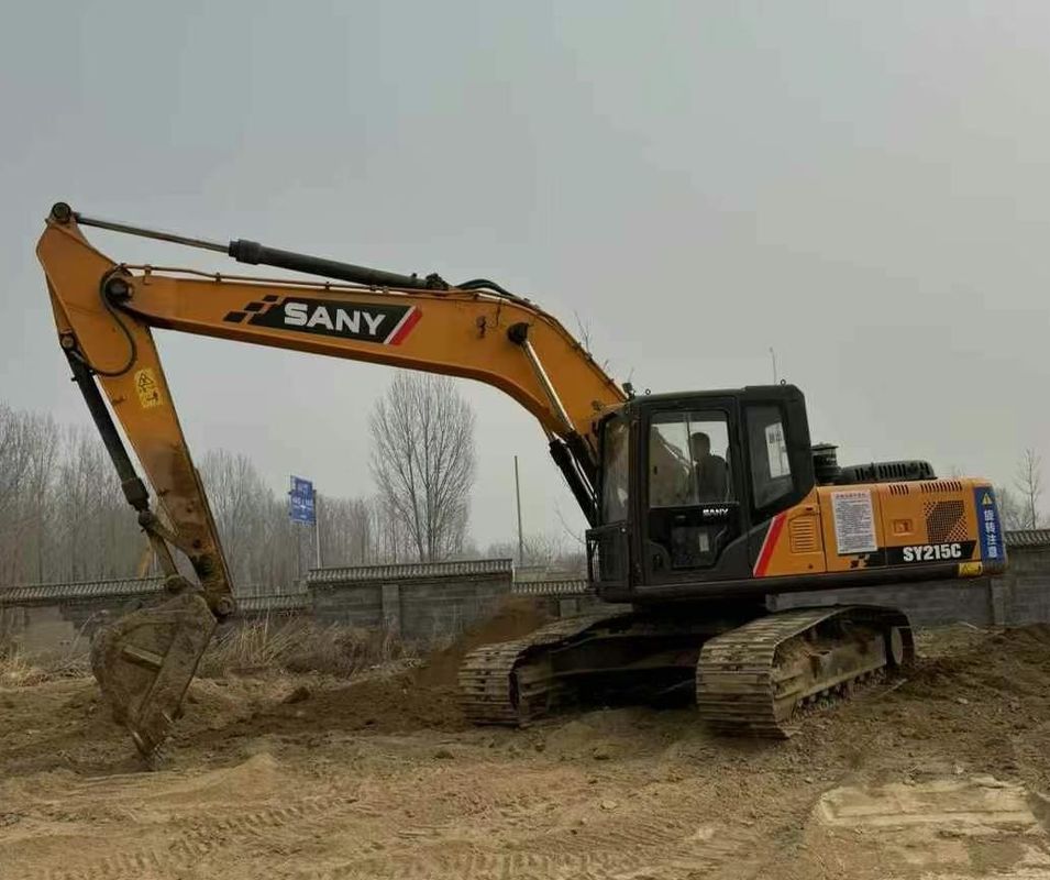 ใช้ Sany SY215-9 เครื่องขุด Crawler เครื่องก่อสร้างภาระหนัก ผลงานที่น่าเชื่อถือ