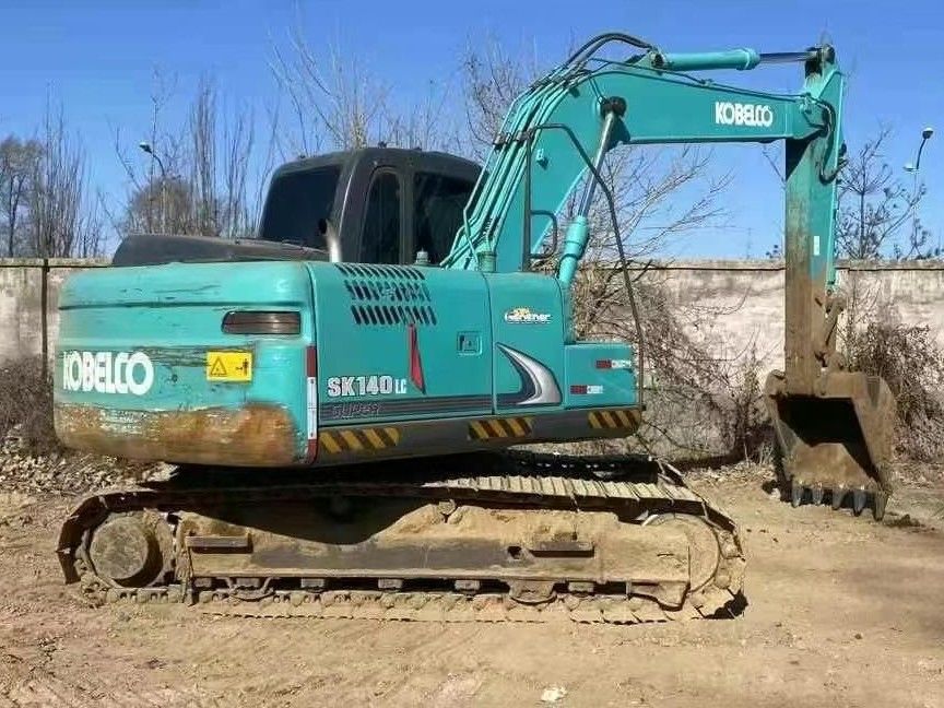 เครื่องขุดไฮดรอลิก 2018 Kobelco SK140-8 พร้อมใช้งาน 5000 ชั่วโมง