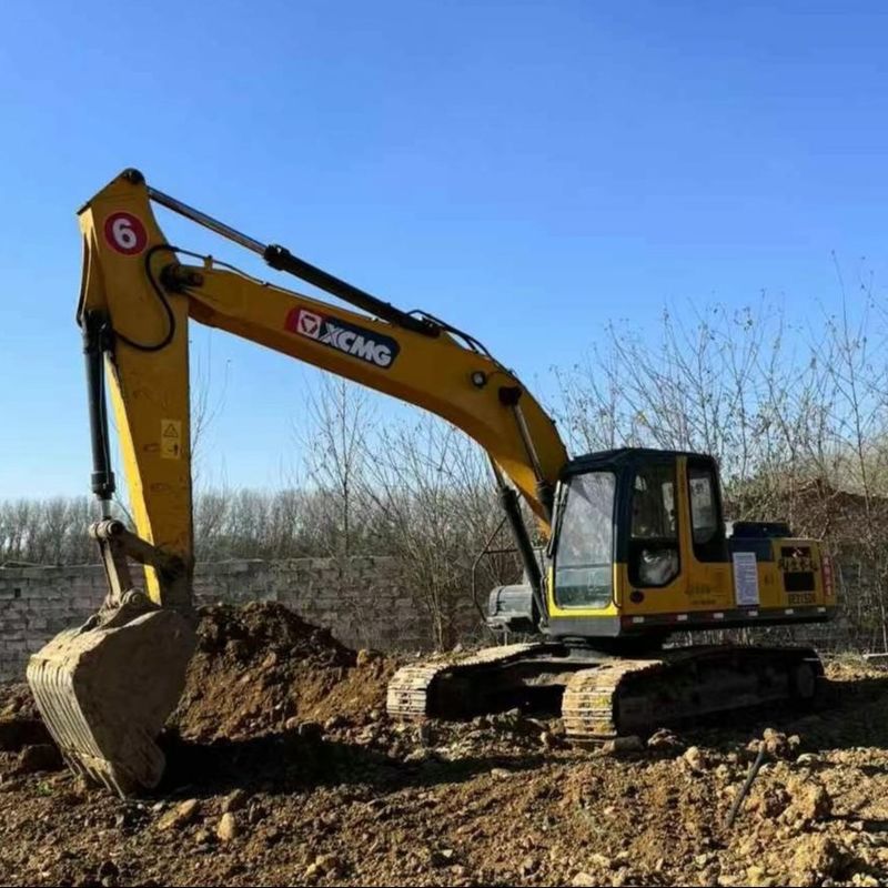 ใช้ XCMG 215D 20 ตัน Crawler Excavator หนักงานอุตสาหกรรมการก่อสร้าง Digger เครื่อง
