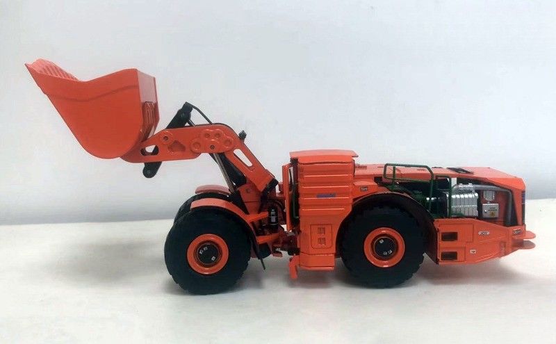 Komatsu WX220H 1:50 Hybrid Underground Loader Alloy Die-Cast Mining Vehicle จํากัด รวบรวม