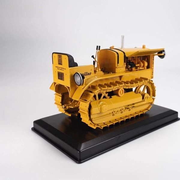 Diecast Masters โมเดลรถแทรกเตอร์ขนาด 1:16 รุ่น 25 DM Alloy รถฟาร์มขนาดเล็ก 85679