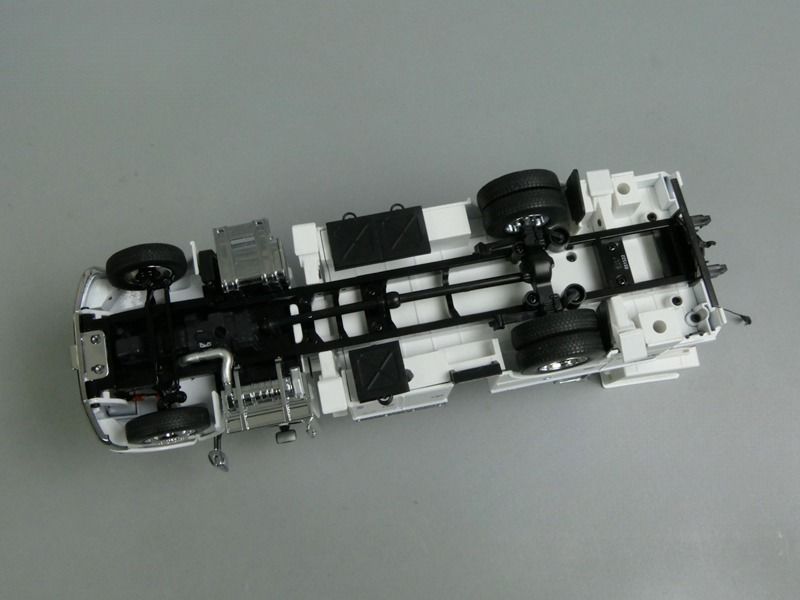 1/32 ปีเตอร์บิลท์ 536 พร้อมกระเช้าไฟฟ้า Altec AA55 รุ่น DM 71105