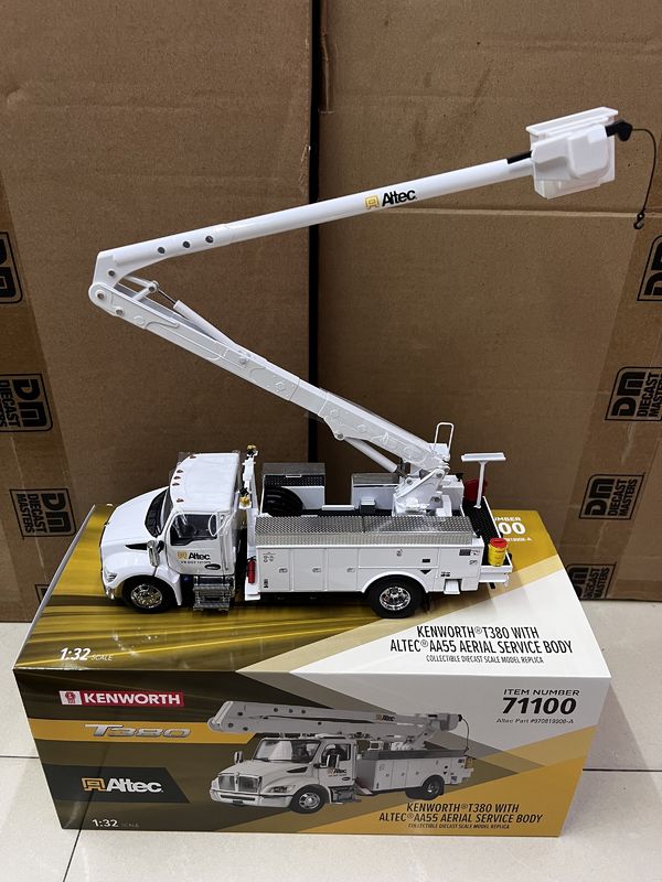 DM 1/32 Kenworth T380 แพลตฟอร์มการทํางานบนอากาศ รถบรรทุก สารสกัดเหล็ก รถก่อสร้าง รุ่น 71100