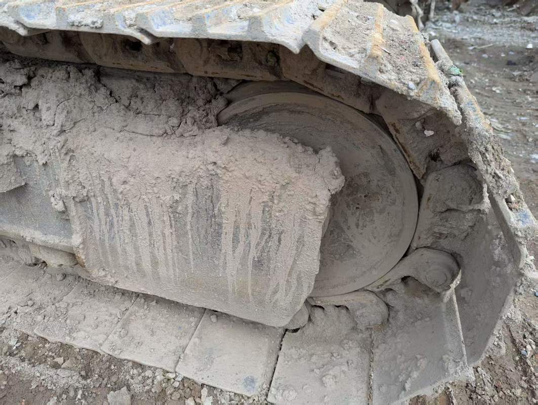 รถขุดไฮดรอลิก Cat 312D มือสอง พร้อมเครื่องยนต์ Cat C4.2 ACERT น้ำหนักปฏิบัติการ 13,000 กก. และความลึกขุดสูงสุด 6.44 ม.