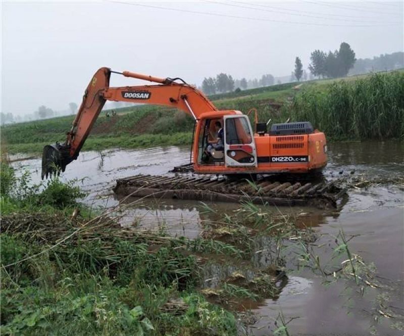 อุปกรณ์ที่กําหนดเอง Excavator Pontoon Amphibious Undercarriage Tank Float สําหรับพื้นที่ชื้น ผู้จัดจําหน่ายอุปกรณ์ทํางานน้ํา