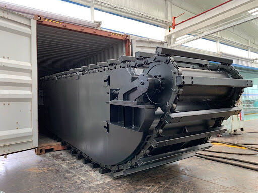 อุปกรณ์ที่กําหนดเอง Excavator Pontoon Amphibious Undercarriage Tank Float สําหรับพื้นที่ชื้น ผู้จัดจําหน่ายอุปกรณ์ทํางานน้ํา