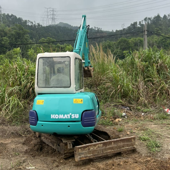 เครื่องขุดคอมแพคค Komatsu PC30-7 พร้อมห้องนั่งใช้ เครื่องขุดขนาดเล็ก 3 ตัน - เครื่องจักร Komatsu ขุดละเอียด อุปกรณ์ขนาดเล็กที่ใช้เชื้อเพลิงต่ํา สําหรับขาย
