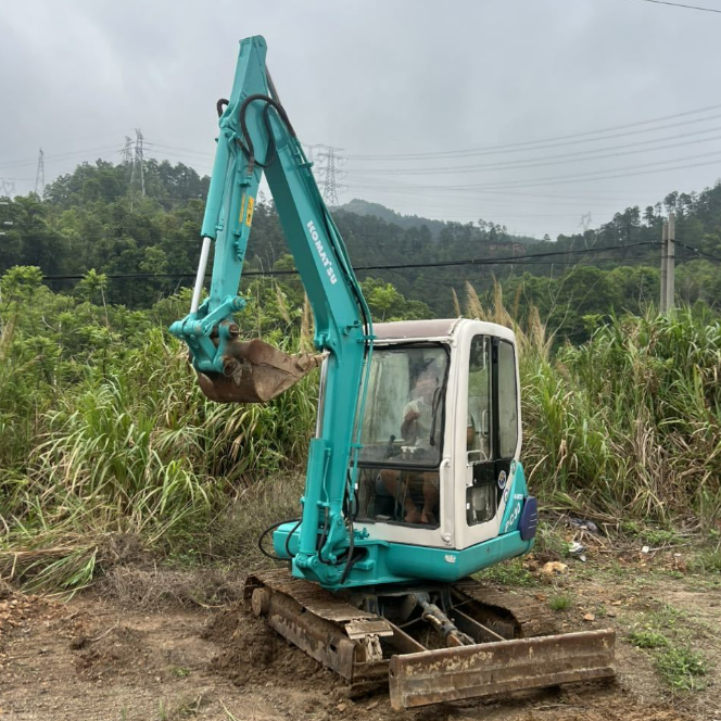 เครื่องขุดคอมแพคค Komatsu PC30-7 พร้อมห้องนั่งใช้ เครื่องขุดขนาดเล็ก 3 ตัน - เครื่องจักร Komatsu ขุดละเอียด อุปกรณ์ขนาดเล็กที่ใช้เชื้อเพลิงต่ํา สําหรับขาย
