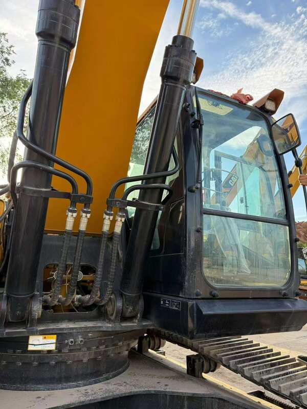 รถขุด Sany 335 ใหม่ล่าสุด เครื่องยนต์ National III Isuzu มีในสต็อก